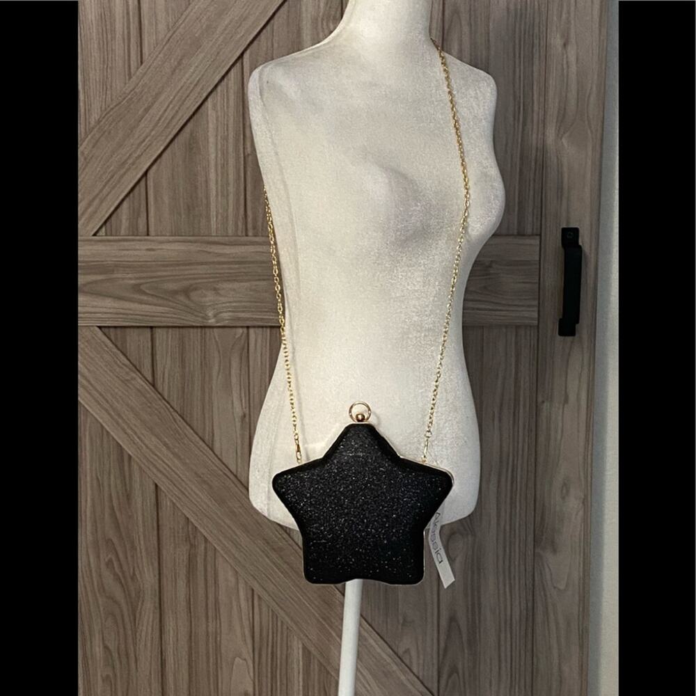 NWT Alessia Black sparkle star chain clutch - Picture 3 of 3